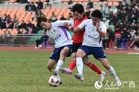 泰德·威廉姆斯在其职业生涯最后一打席击出全垒打，随后拒绝谢幕直接跑进休息区